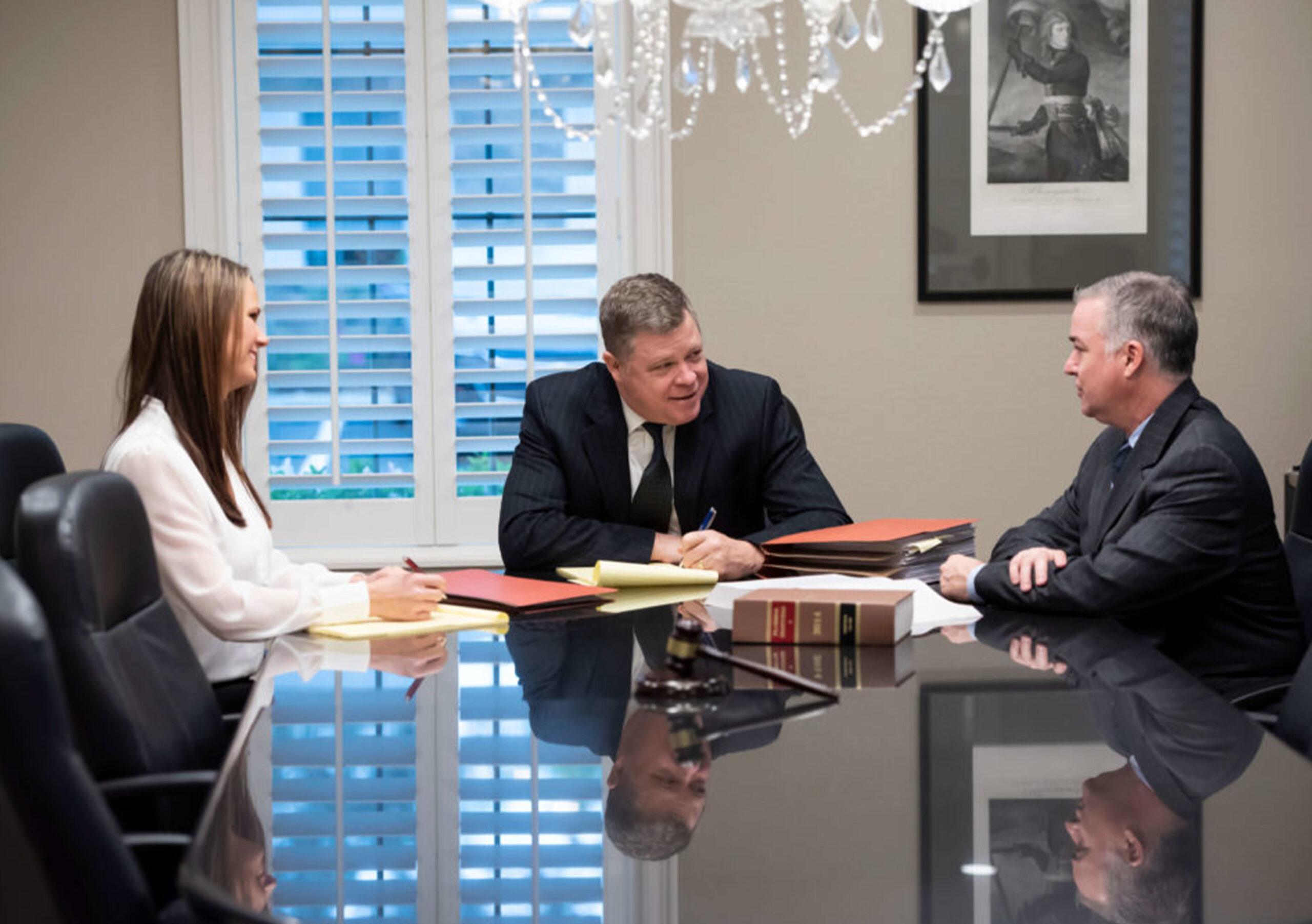 How Testimonials Reveal the Attorney’s Approach and Communication Style